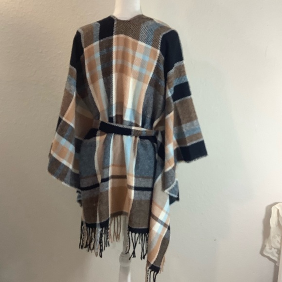 New Aerosoles plaid Wrap cape sweater wrap with belt O/S One size fits most - Picture 4 of 12